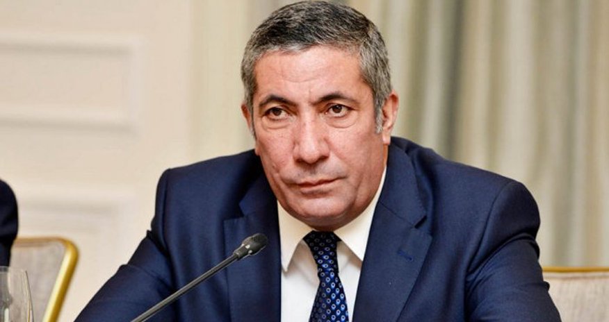 "Əfv olunsa, ölənə qədər prezidentə xidmət edəcəyini yazmışdı" "Əfv olunsa, ölənə qədər prezidentə xidmət edəcəyini yazmışdı"