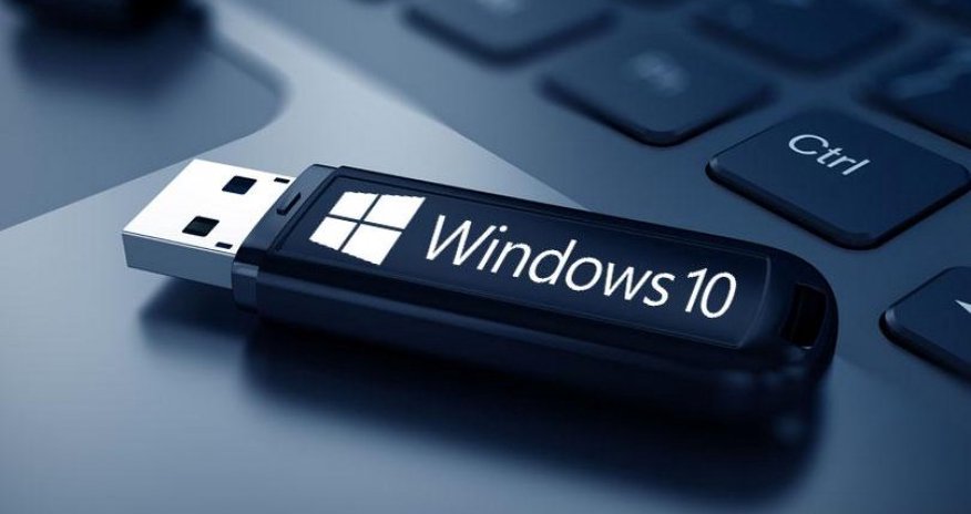 Windows 10 начнет работать с флешками по-новому: проще, но медленнее Windows 10 начнет работать с флешками по-новому: проще, но медленнее