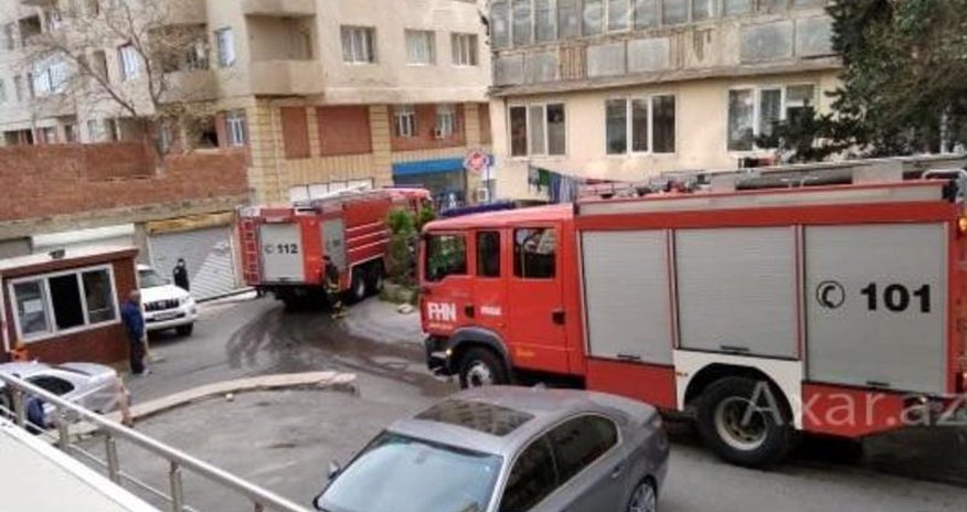 Bakıda yaşayış binası yanır - VİDEO Bakıda yaşayış binası yanır - VİDEO