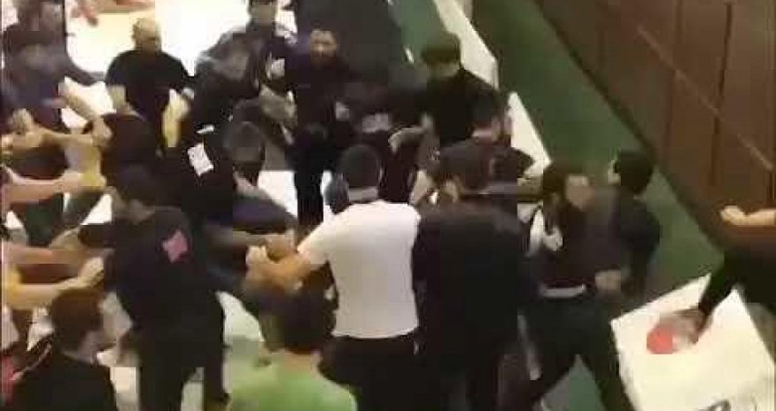 Массовая драка на чемпионате по джиу-джитсу - ВИДЕО Массовая драка на чемпионате по джиу-джитсу - ВИДЕО