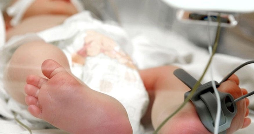 Azərbaycanda yeni doğulan körpə öldü Azərbaycanda yeni doğulan körpə öldü