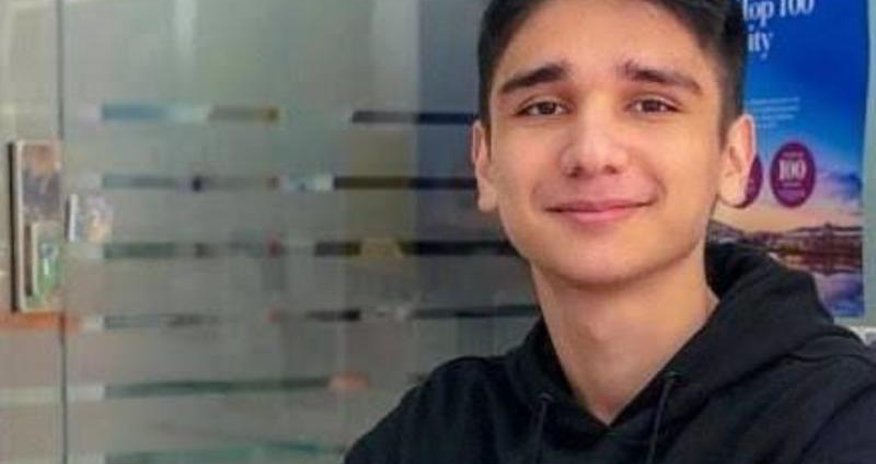 Xaricdə təhsil alan 19 yaşlı azərbaycanlıya fantastik təkliflər Xaricdə təhsil alan 19 yaşlı azərbaycanlıya fantastik təkliflər