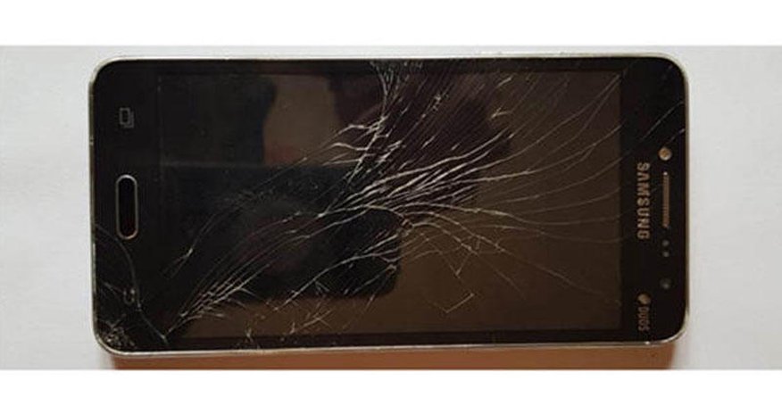 Türməyə mobil telefon keçirmək istədi, tutuldu Türməyə mobil telefon keçirmək istədi, tutuldu
