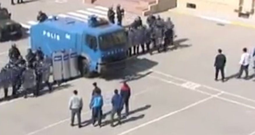 Azərbaycan polisini məşqindən maraqlı görntülər - VİDEO Azərbaycan polisini məşqindən maraqlı görntülər - VİDEO