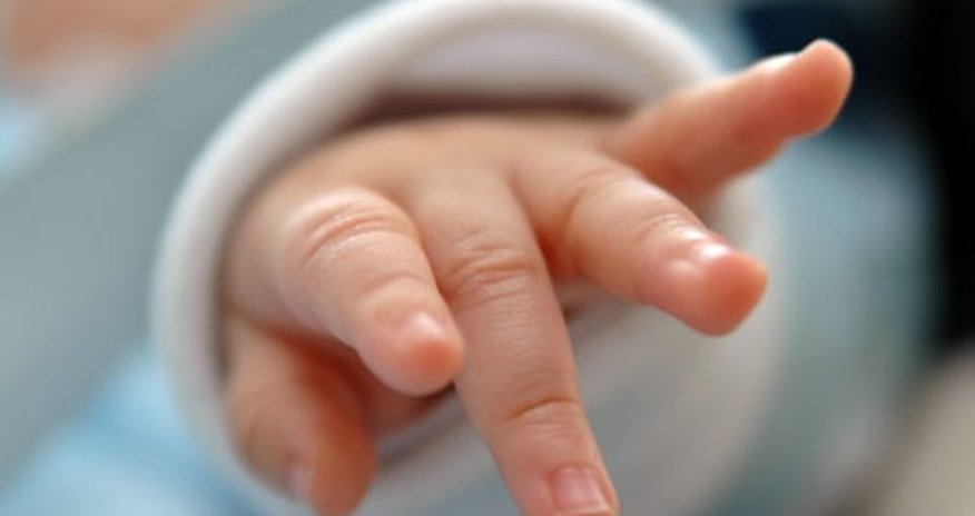 Azərbaycanda yeni doğulan körpə öldü Azərbaycanda yeni doğulan körpə öldü