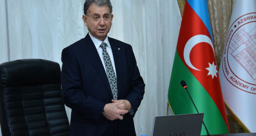 AMEA prezidenti Səməd Vurğunu tənqid etdi AMEA prezidenti Səməd Vurğunu tənqid etdi