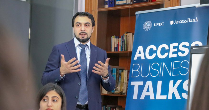 "AccessBank"-ın sənədli əməliyyatlarla iş prinsipi UNEC tələbələri tərəfindən maraqla qarşılanıb "AccessBank"-ın sənədli əməliyyatlarla iş prinsipi UNEC tələbələri tərəfindən maraqla qarşılanıb