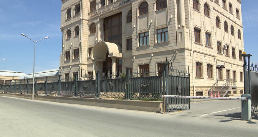 Daxili İşlər Nazirliyi bu şəxslərlə bağlı əhaliyə müraciət etdi – FOTO Daxili İşlər Nazirliyi bu şəxslərlə bağlı əhaliyə müraciət etdi – FOTO