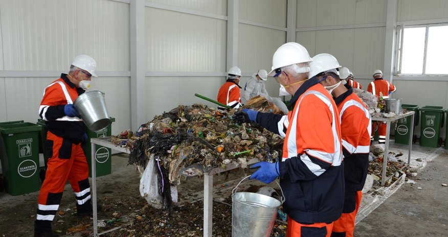Bakıda zibil işinə britaniyalılar baxacaq Bakıda zibil işinə britaniyalılar baxacaq