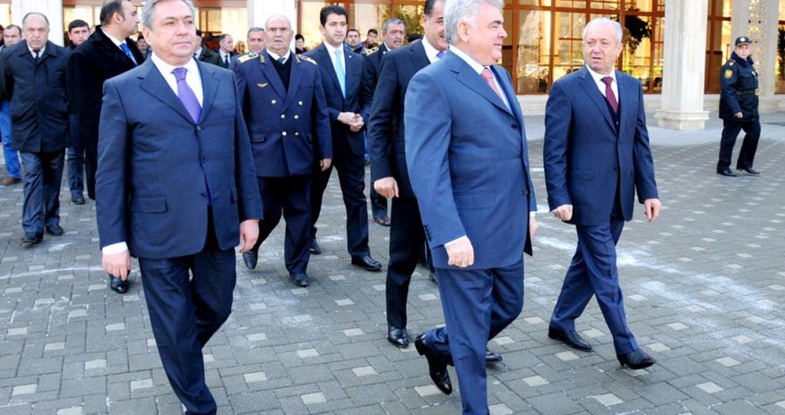 Sabiq nazir Ziya Məmmədovun qardaşının əmlakı satışa çıxarıldı Sabiq nazir Ziya Məmmədovun qardaşının əmlakı satışa çıxarıldı