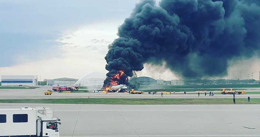 “Şeremetyevo”da yanan təyyarənin içərisindən çəkilmiş dəhşətli anlar - VİDEO “Şeremetyevo”da yanan təyyarənin içərisindən çəkilmiş dəhşətli anlar - VİDEO