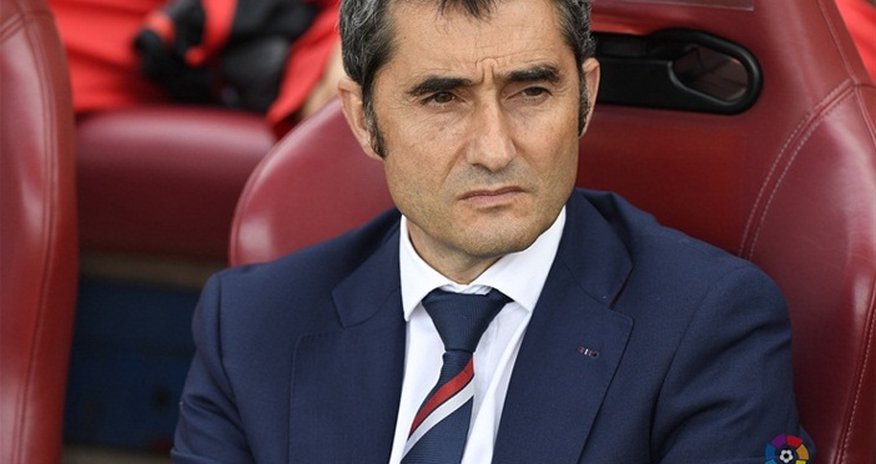 KİV: "Barselona" baş məşqçi və futbolçu ilə yollarını ayıracaq KİV: "Barselona" baş məşqçi və futbolçu ilə yollarını ayıracaq
