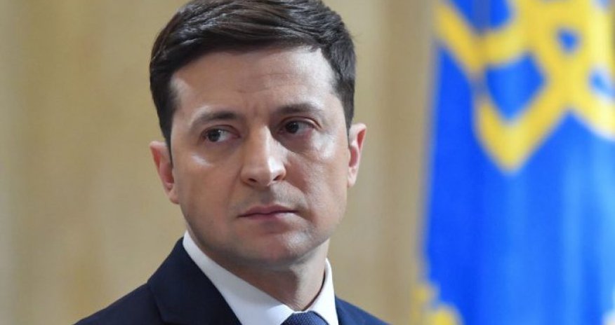 Зеленского оштрафовали за демонстрацию бюллетеня на выборах Зеленского оштрафовали за демонстрацию бюллетеня на выборах