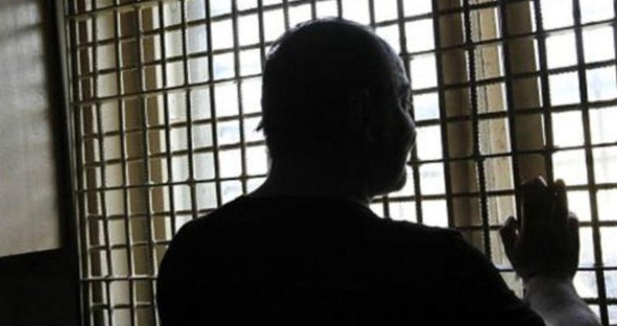 21 yaşlı oğlan 8 yaşlı qonşusuna təcavüz etdi - Məhkəmə zalından reportaj 21 yaşlı oğlan 8 yaşlı qonşusuna təcavüz etdi - Məhkəmə zalından reportaj