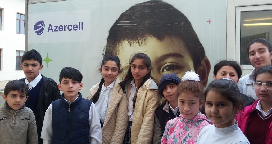 Azercell-in “Mobil Diş Klinikası” təmənnasız tibbi müayinələrin təşkilini davam etdirir Azercell-in “Mobil Diş Klinikası” təmənnasız tibbi müayinələrin təşkilini davam etdirir