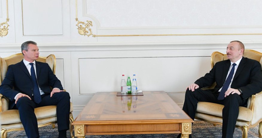 Алиев обсудил с новым послом Украины в Азербайджане перспективы сотрудничества Алиев обсудил с новым послом Украины в Азербайджане перспективы сотрудничества