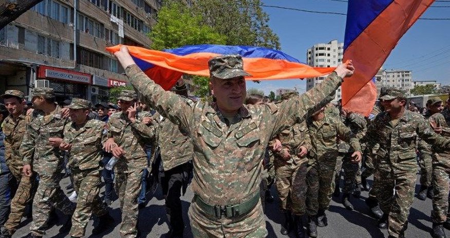 “Ermənistanın ictimai-siyasi ab-havasından qan iyi gəlir” — Politoloq “Ermənistanın ictimai-siyasi ab-havasından qan iyi gəlir” — Politoloq