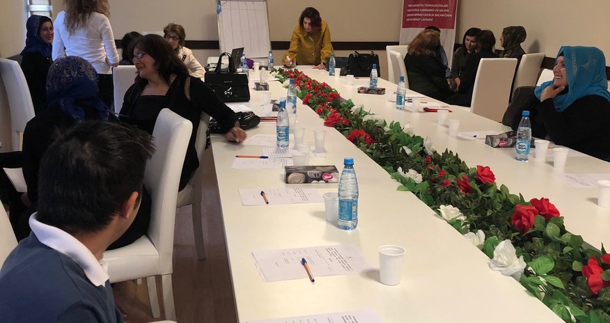 Bakcell qadınların məşğulluğunun artırılmasına dəstək göstərir Bakcell qadınların məşğulluğunun artırılmasına dəstək göstərir