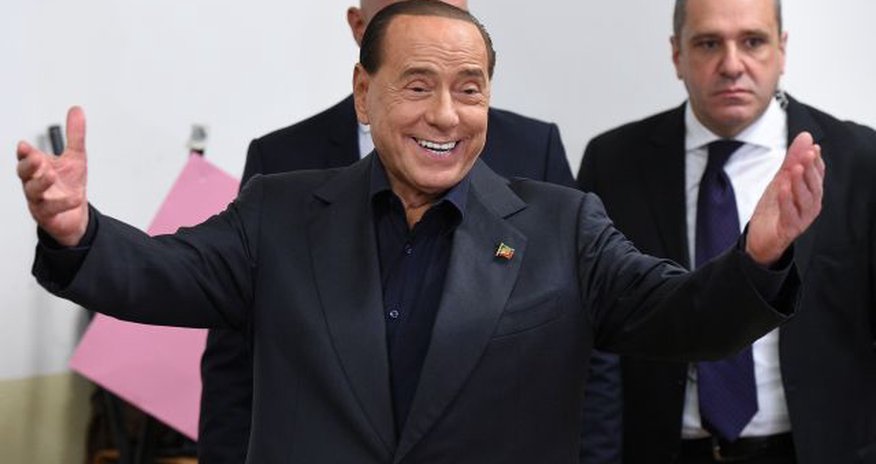 Silvio Berluskoni Avropa Parlamentinə üzv seçilib Silvio Berluskoni Avropa Parlamentinə üzv seçilib
