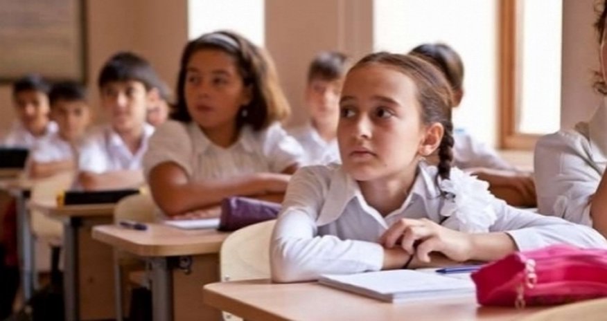 Valideyinlərin nərəzinə - Təhsil Nazirliyindən açıqlama Valideyinlərin nərəzinə - Təhsil Nazirliyindən açıqlama