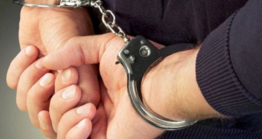 Məhşur azərbaycanlı şair həbs edildi - FOTO Məhşur azərbaycanlı şair həbs edildi - FOTO