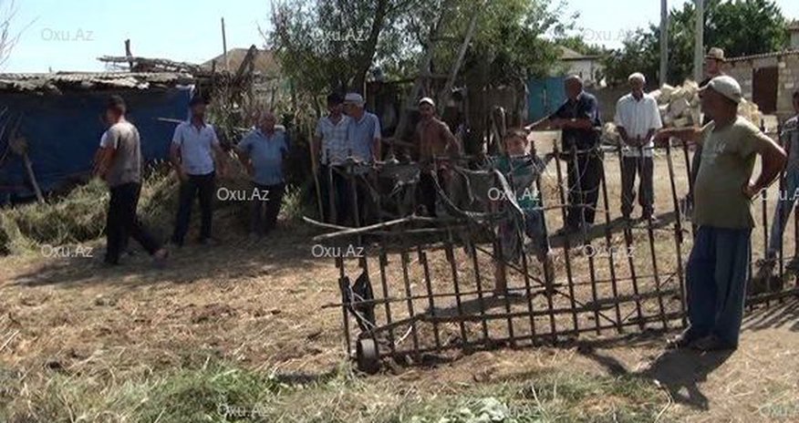 Sabirabadda manyak peyda olub - Fotolar Sabirabadda manyak peyda olub - Fotolar