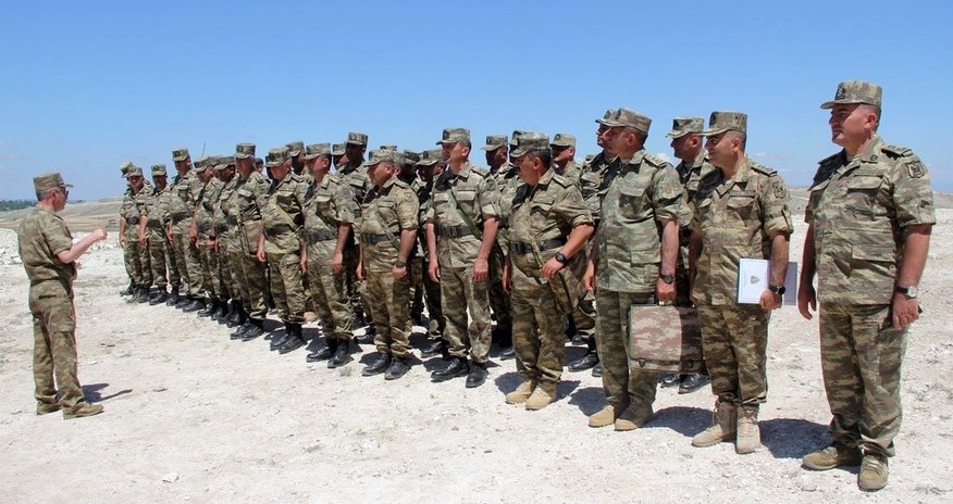 Commander training sessions were held with artillerymen Commander training sessions were held with artillerymen