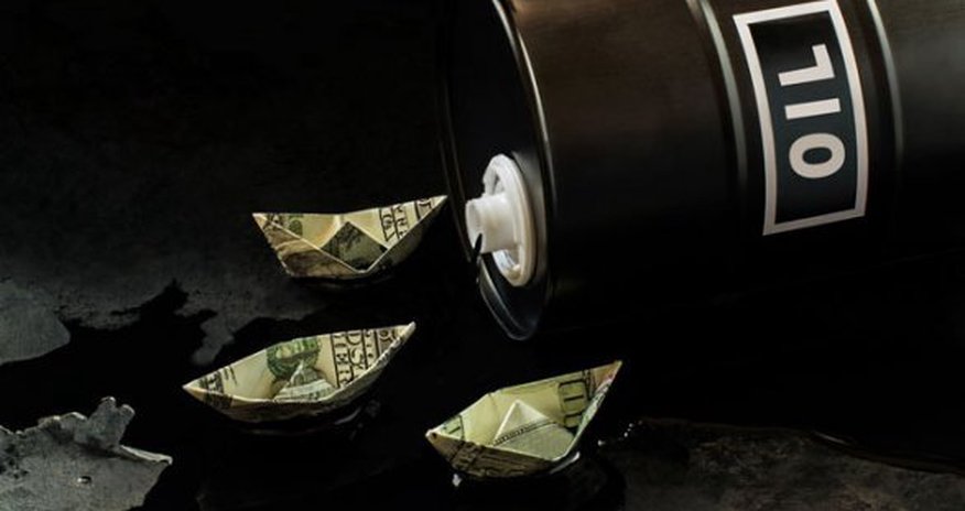 Снижение доллара и сбитый беспилотник США привели к росту нефти Снижение доллара и сбитый беспилотник США привели к росту нефти