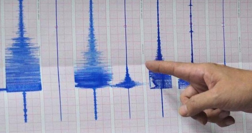 Indoneziyada 7,3 bal gücündə zəlzələ - şəhər boşaldıldı Indoneziyada 7,3 bal gücündə zəlzələ - şəhər boşaldıldı