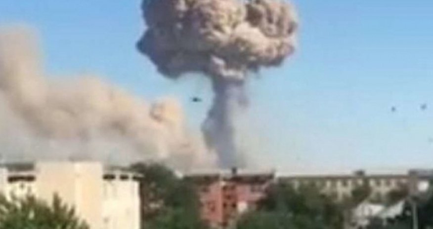 Взрыв в воинской части в Казахстане - ВИДЕО Взрыв в воинской части в Казахстане - ВИДЕО