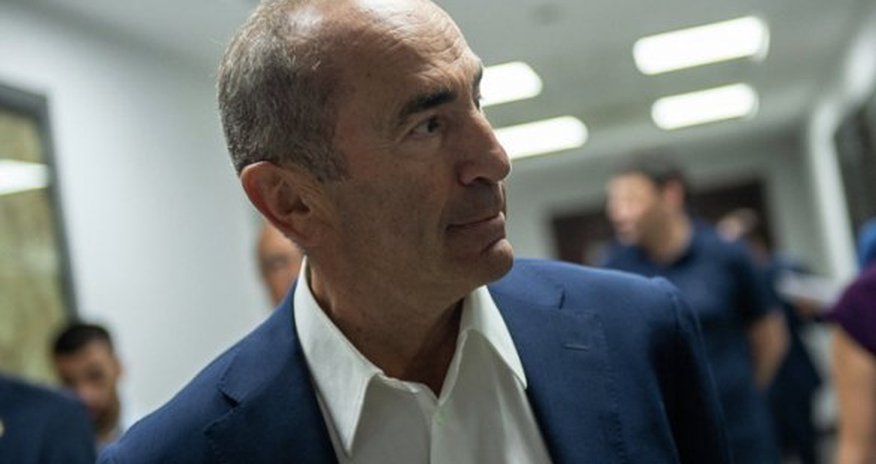 Роберт Кочарян: «Пашинян хочет избавиться от Карабаха, как от бремени» Роберт Кочарян: «Пашинян хочет избавиться от Карабаха, как от бремени»
