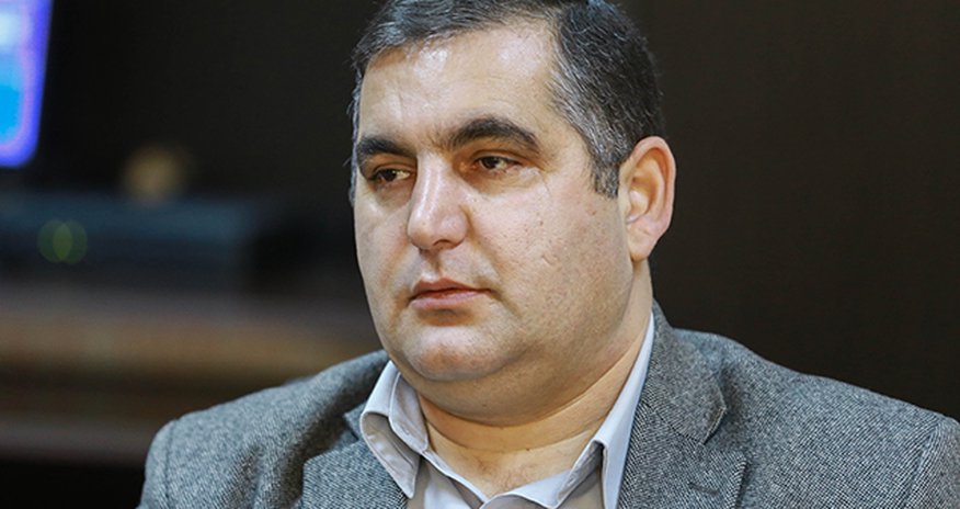 Necə olur ki, 77 yaşlı adam 120 min əhalisi olan rayonda icra başçısı işləyə bilir, amma… Necə olur ki, 77 yaşlı adam 120 min əhalisi olan rayonda icra başçısı işləyə bilir, amma…