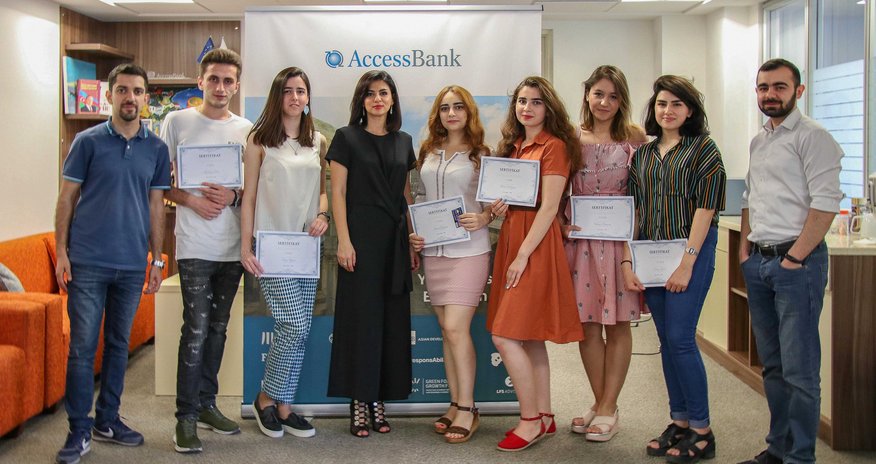 AccessBank tələbələrarası müsabiqənin qaliblərini mükafatlandırıb AccessBank tələbələrarası müsabiqənin qaliblərini mükafatlandırıb