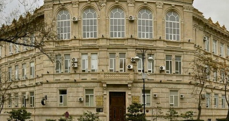 Пожар в университете в Баку Пожар в университете в Баку