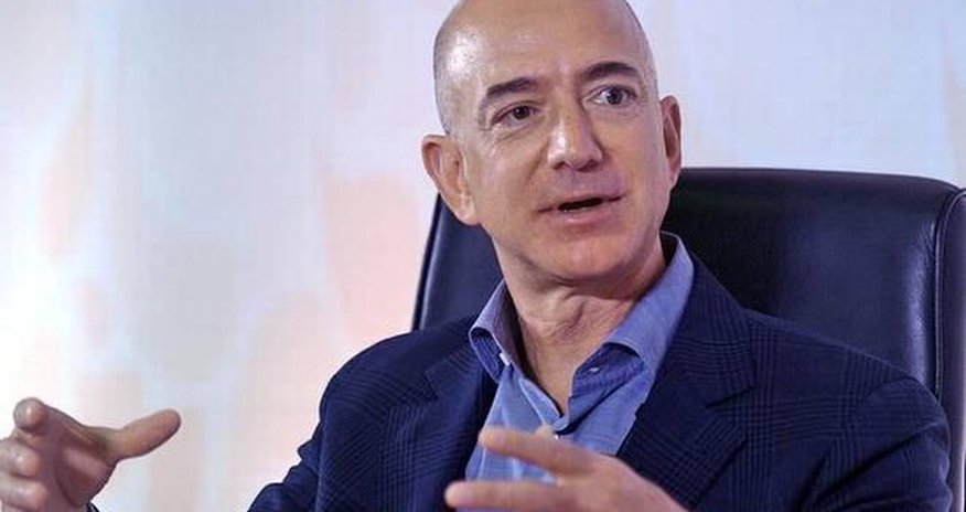 Глава Amazon развелся с женой, оставив ей 4% акций компании Глава Amazon развелся с женой, оставив ей 4% акций компании