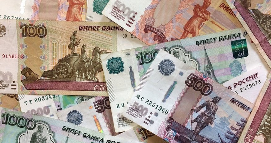Rusiyada daha bir kassir qadın milyonları götürüb qaçdı Rusiyada daha bir kassir qadın milyonları götürüb qaçdı