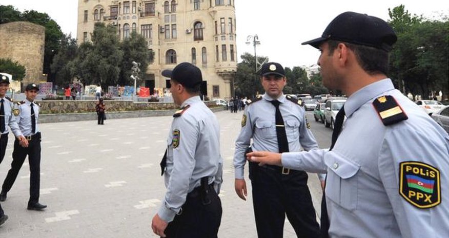 Polislər azərbaycanlı qızlarla küçədə gəzən xarici kişiləri niyə saxlayır? - FAKT ƏSASINDA ARAŞDIRMA Polislər azərbaycanlı qızlarla küçədə gəzən xarici kişiləri niyə saxlayır? - FAKT ƏSASINDA ARAŞDIRMA
