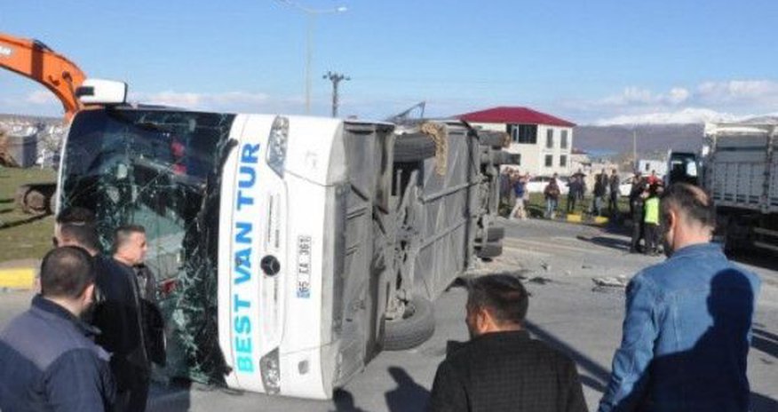 SON DƏQİQƏ! Azərbaycanlı turistləri daşıyan avtobus AŞDI - Çox sayda yaralı var SON DƏQİQƏ! Azərbaycanlı turistləri daşıyan avtobus AŞDI - Çox sayda yaralı var