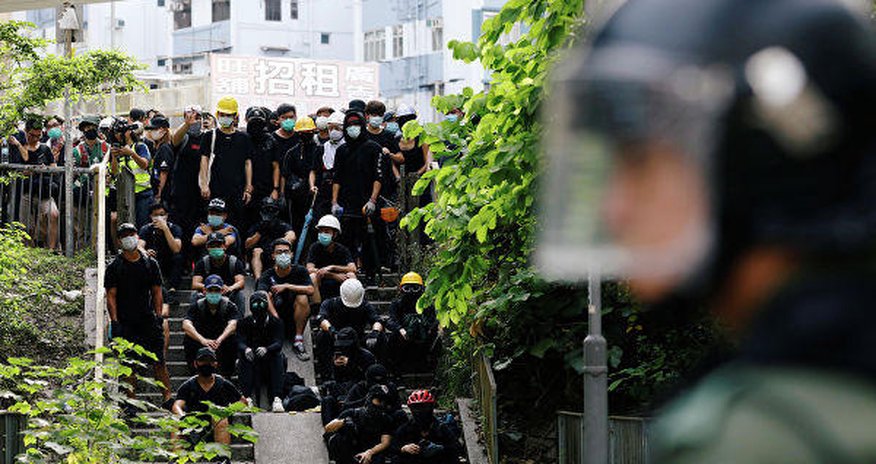 Strike grips Hong Kong as leader warns protests challenge China's sovereignty Strike grips Hong Kong as leader warns protests challenge China's sovereignty