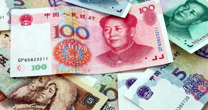 Stocks deepen losses as U.S. puts yuan in trade war crosshairs Stocks deepen losses as U.S. puts yuan in trade war crosshairs
