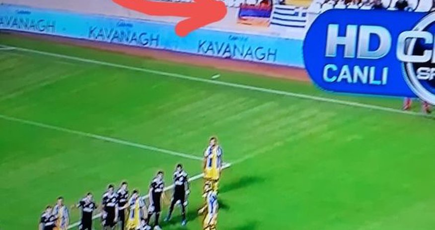 Kiprdə Azərbaycana qarşı növbəti təxribat - “Qarabağ”ın oyununda erməni bayrağı Kiprdə Azərbaycana qarşı növbəti təxribat - “Qarabağ”ın oyununda erməni bayrağı