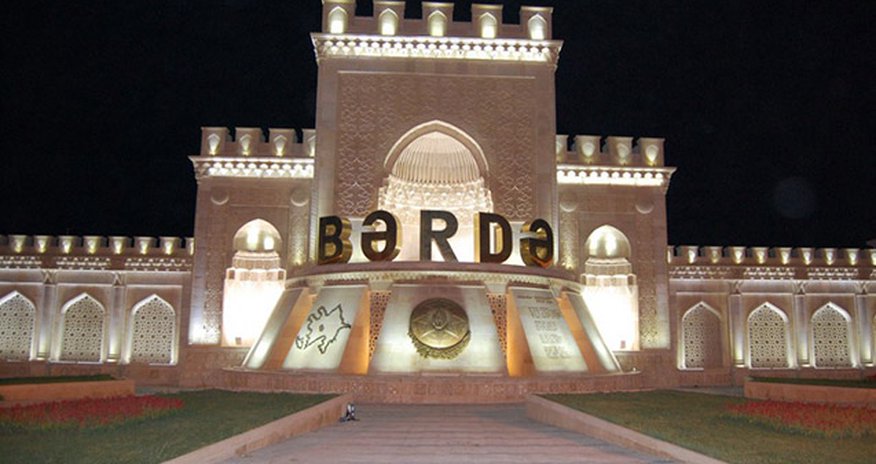 Bərdədə qonşu olan oğlanla qız intihar etdi Bərdədə qonşu olan oğlanla qız intihar etdi