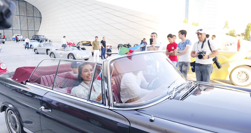 Vice President of Heydar Aliyev Foundation Leyla Aliyeva attends exhibition, parade of classic cars (PHOTO) Vice President of Heydar Aliyev Foundation Leyla Aliyeva attends exhibition, parade of classic cars (PHOTO)