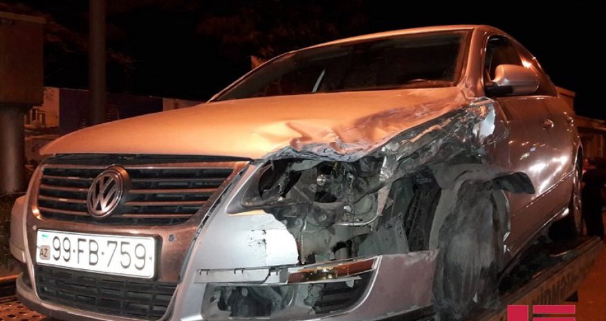 В Баку столкнулись 4 автомобиля В Баку столкнулись 4 автомобиля