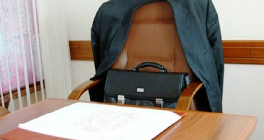 Nazir Elinanın məktəbinə ONU DİREKTOR TƏYİN ETDİ Nazir Elinanın məktəbinə ONU DİREKTOR TƏYİN ETDİ