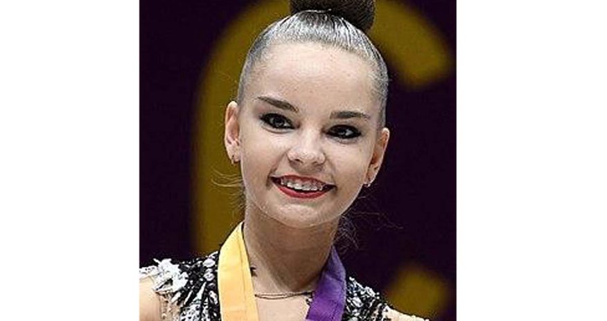 Dina Averina becomes first at 37th World Championships in Baku in exercise with ribbon Dina Averina becomes first at 37th World Championships in Baku in exercise with ribbon