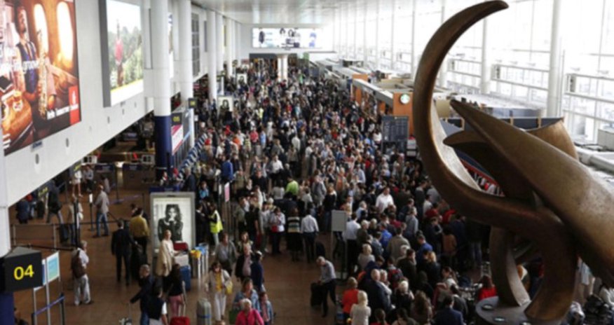 Aeroportlarda narkotiki necə keçirirlər: Narkokartel üzvləri ilə həbsxanada yatan şəxs danışdı Aeroportlarda narkotiki necə keçirirlər: Narkokartel üzvləri ilə həbsxanada yatan şəxs danışdı
