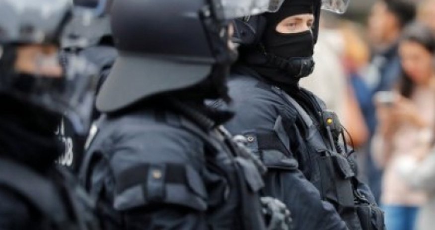 Турки и курды подрались в Германии Турки и курды подрались в Германии
