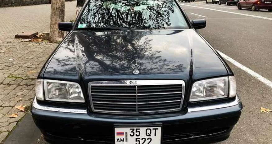 Ermənistandan avtomobil alan qazaxların sayı sürətlə artır - TƏFƏRRÜAT + FOTOFAKT Ermənistandan avtomobil alan qazaxların sayı sürətlə artır - TƏFƏRRÜAT + FOTOFAKT