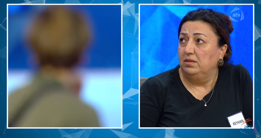 Qızının lezbiyan olduğunu öyrənən ana efirə çıxdı: Niyə saçını oğlan kimi kəsdirir? - VİDEO Qızının lezbiyan olduğunu öyrənən ana efirə çıxdı: Niyə saçını oğlan kimi kəsdirir? - VİDEO